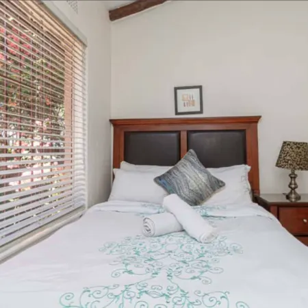 Birdsong in Sandton and Charming Townhouse Retreat