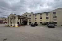 Wingate by Wyndham Pittsburgh/West Mifflin - Parkplatz