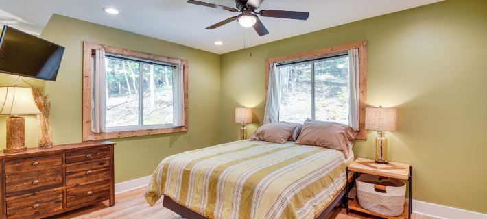 Secluded Lake Lanier Cabin w/ Game Area Hotels in Hall County