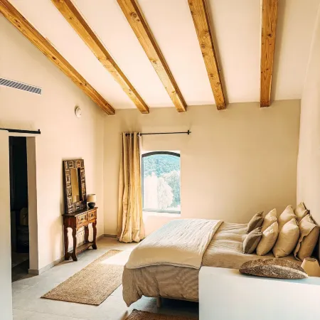 Mimosa Lodge