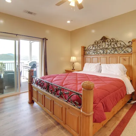 Clearlake Vacation Rental w/ Nearby Lake Access!