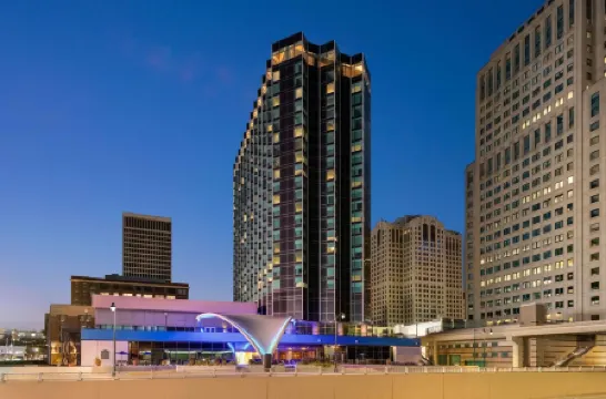 Fort Pontchartrain Detroit, a Wyndham Hotel
