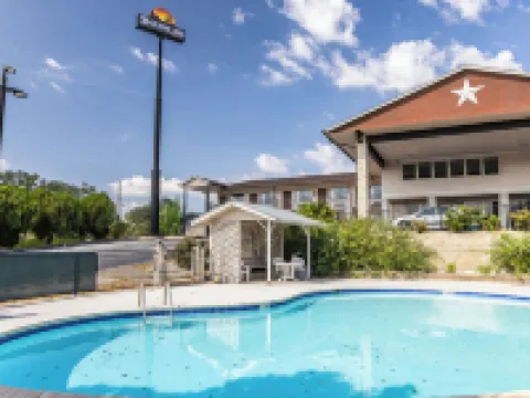 Boerne Inn and Suites Hotels in Kendall County