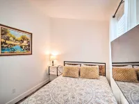 Crestline Cabin w/ Deck: 1 Mi to Lake Gregory Hotels in Crestline