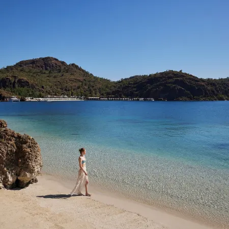 D Maris Bay