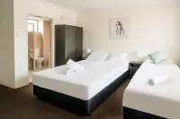 Lakeside Inn Wollongong