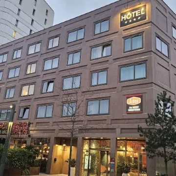 Aiden by Best Western @ Lorient Centre