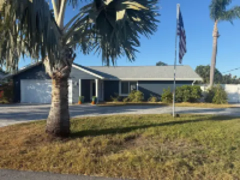 Welcome to our beautiful home, located near Anna Maria Island & IMG Academy.