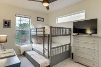 1 Mi to Dtwn Cincinnati: Spacious Townhome w/ Deck - Condos