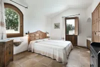 Hotel Arathena - Airport Shuttle