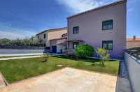 Lovely Relaxing Studio With Terrace - 4-Star