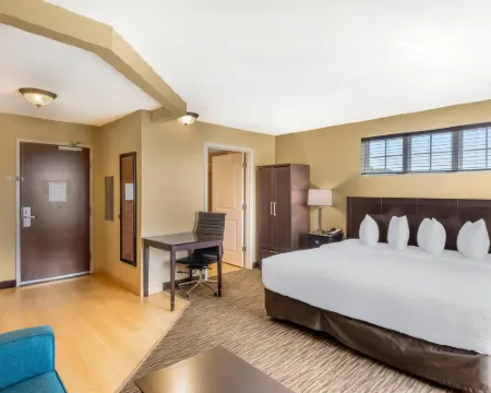 メインステイ スイーツ ジャクソンビル ニア キャンプ レジューン オンスローのホテル