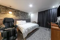 Gimhae Jangyu Hotel Ryu - 3-Star