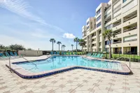 Newly Renovated Oceanfront Condo with Balcony, WiFi, W/D & Shared Pool/Tennis - Ocean View