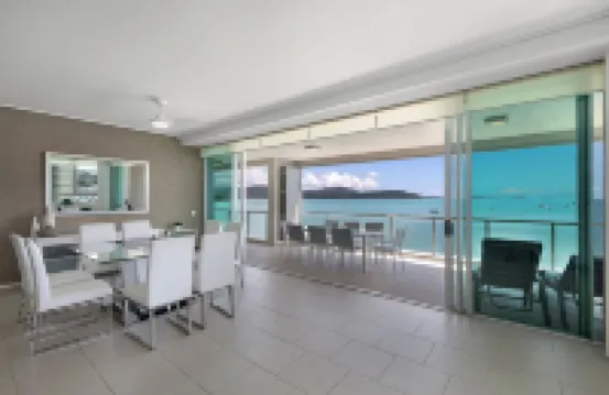 Peninsula Airlie Beach