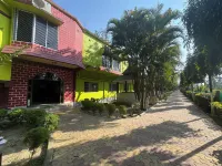 Resort Chilapata Green - Parking
