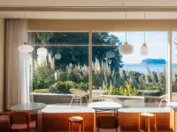 Hotel Seogwipean Hotels near Munbu Park