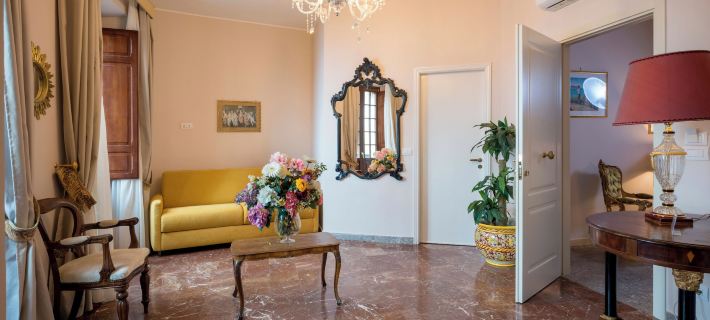 Porta di Mezzo Luxury Suites & Rooms Hotels in Taormina