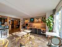 Ostal Pau Universite, Sure Hotel Collection by Best Western - breakfast
