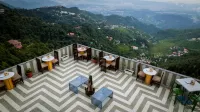 Hotel Luxury Inn by Stotrak Hospitality