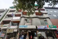 โรงแรม ทวามีฟ อาศรม โรงแรมใกล้ศาสนสถาน Nizamuddin Dargah