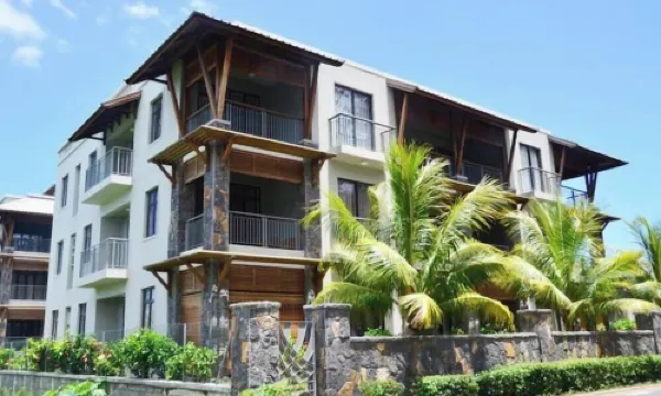 West Terraces Residence No 5 with Seafront - Licensed by Tourism Authority 13516