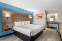 Days Inn by Wyndham Victoria TX East - parking