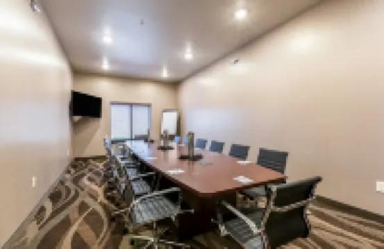 Cobblestone Hotel & Suites - Stevens Point