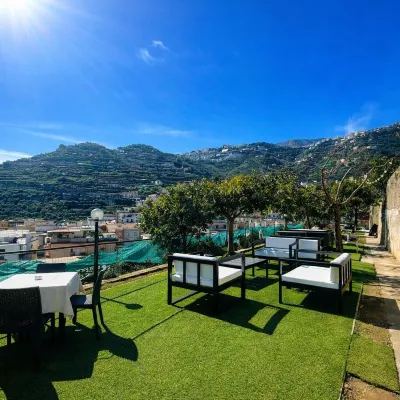 Eden Holiday Hotels near Minori