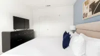 Landing Furnished Apartments Near Unf - Condos