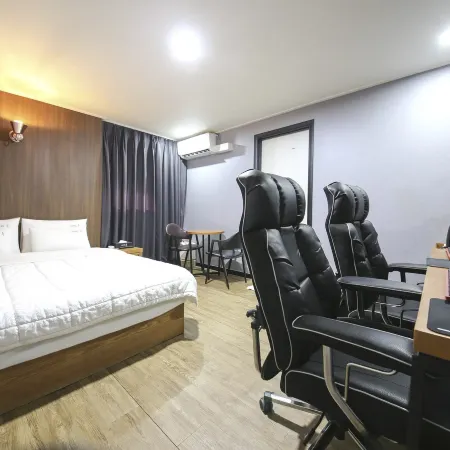 Gimhae Jangyu Hotel Ryu