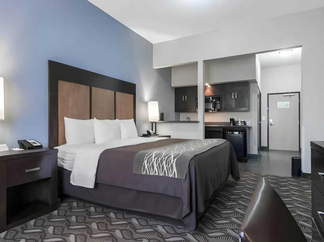 Comfort Inn & Suites I-10 Airport - El Paso, TX