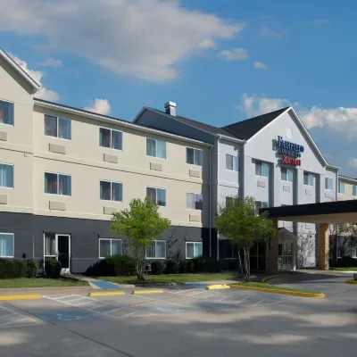 Fairfield Inn & Suites Dallas Park Central Hotels near Park Central
