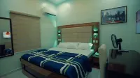 River Leaf Hotel & Suites - Guest Room