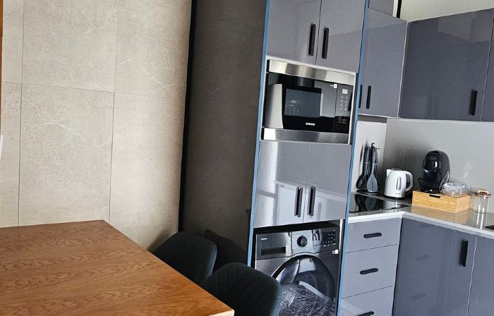 Charming 1-Bedroom Apartment with Ocean Views in Calheta