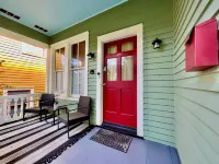 Verdant Red Door Retreat - Homestays