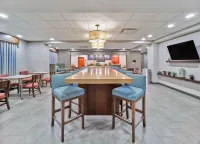 奧馬哈市中心阿克薩本區歡朋酒店
