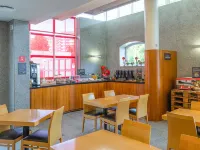 Ibis Guimaraes Centro - Frühstück