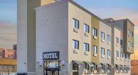 Hotel Pergola Jamaica JFK
