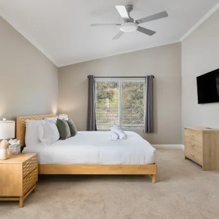 Cinema & Surf: Spacious 5BR Home 20 Mins to Coast