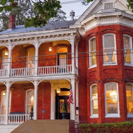 Baer House Inn