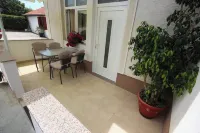 Family Apartment Mirela Borik - Hot Tub