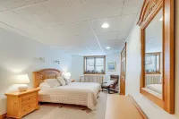 Ski-in Resort Family Condo w/ Deck at Jay Peak! - Апартаменты