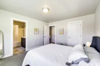 Belgrade Vacation Rental w/ Mountain Views! - parking