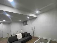Magnificent Brand New luxurious Basement 2BR, NW - โฮมสเตย์