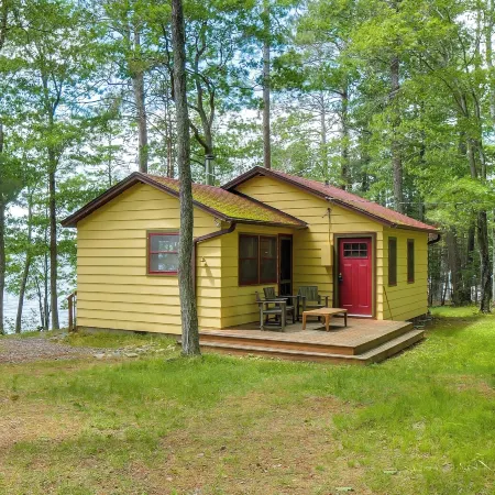Serene Lost Land Lake Cabin: Hayward/Cable Area