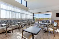 Best Western Plus Executive Residency Phoenix North Happy Valley - Kitchens