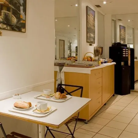 Le Moderne Hôtel