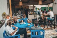 La Ventana Azul Surf Hostel - hostel
