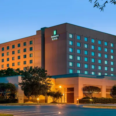Embassy Suites by Hilton Raleigh Durham Research Triangle Hotels near Umstead State Park